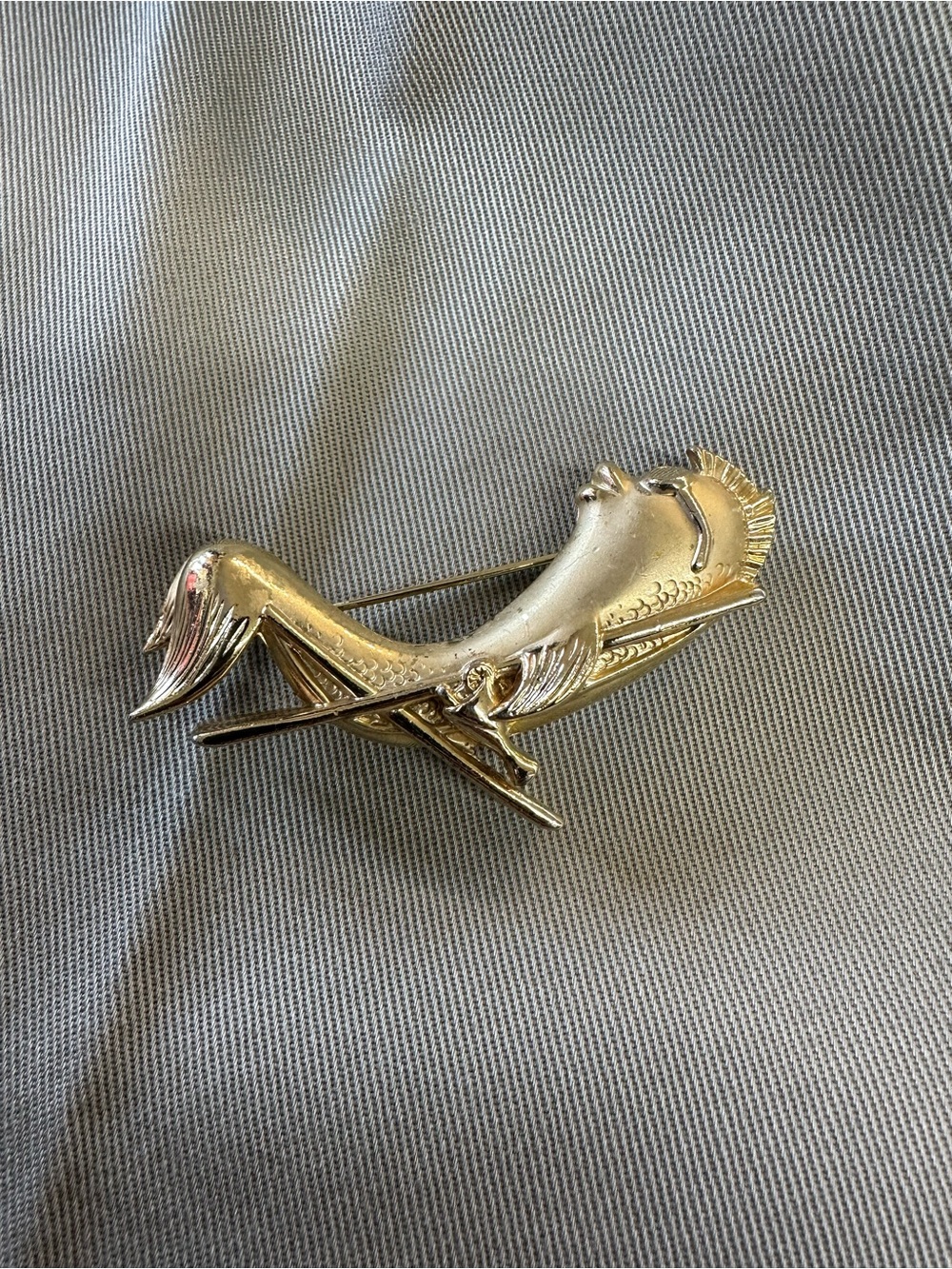A.j.c vintage gold tone brooch relaxing sea fish on boat